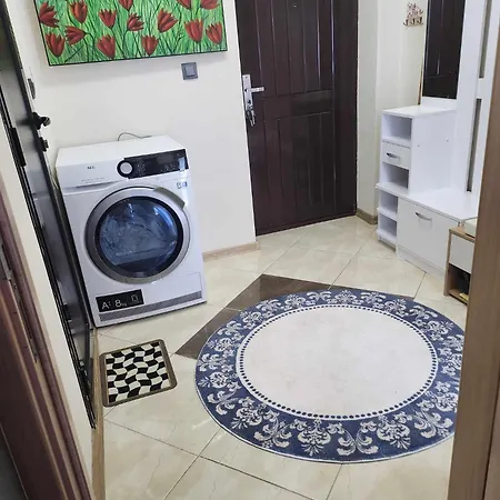 на център Apartament *