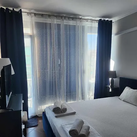 на център Apartament Primorsko